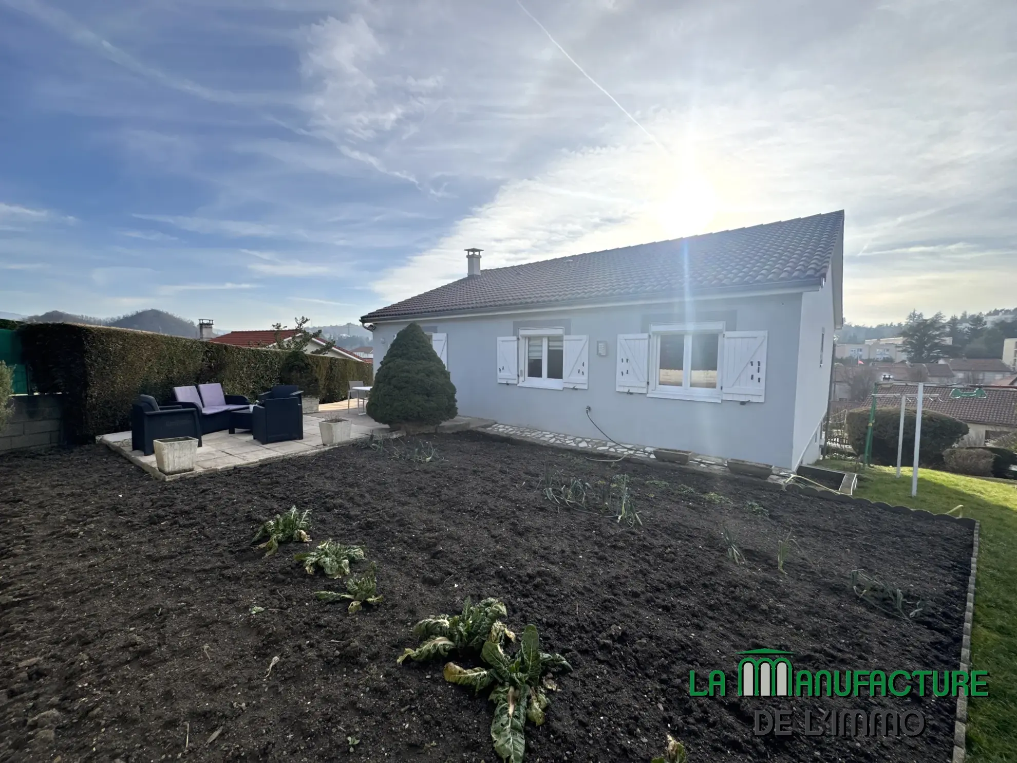 Belle maison familiale F6 avec jardin et vue dégagée à Saint-Étienne Montaudy 
