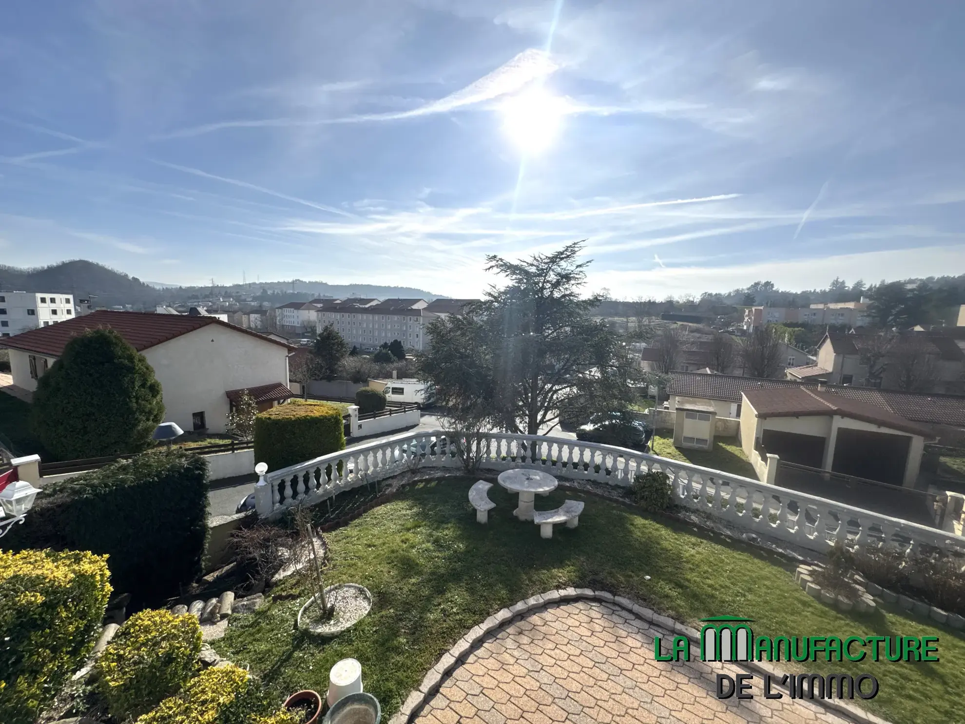 Belle maison familiale F6 avec jardin et vue dégagée à Saint-Étienne Montaudy 