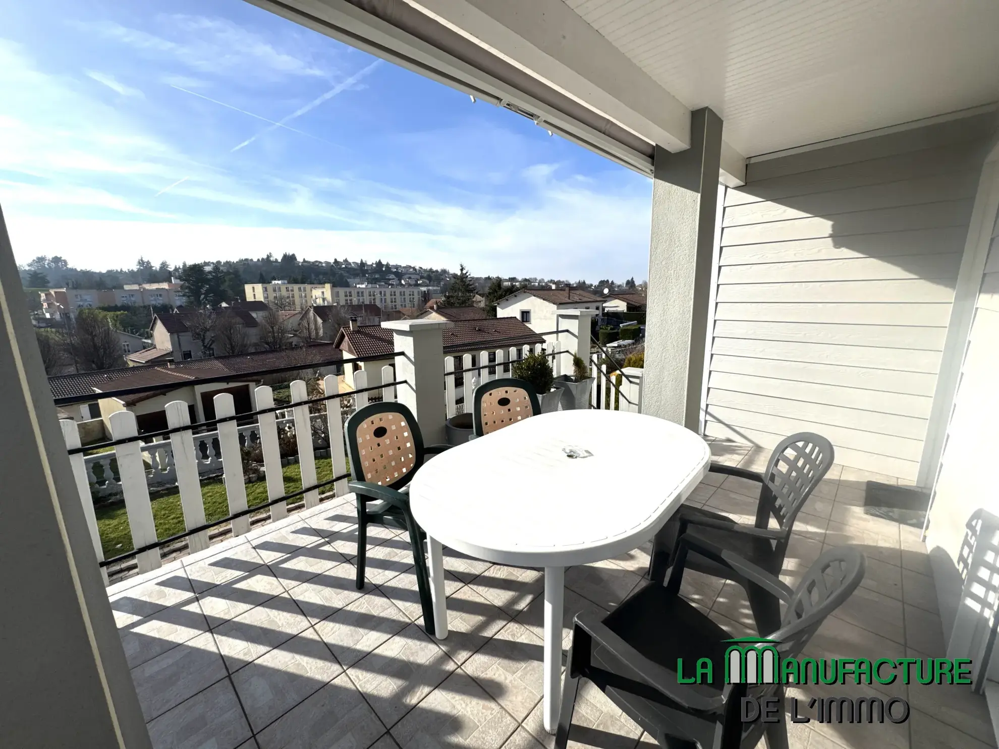 Belle maison familiale F6 avec jardin et vue dégagée à Saint-Étienne Montaudy 