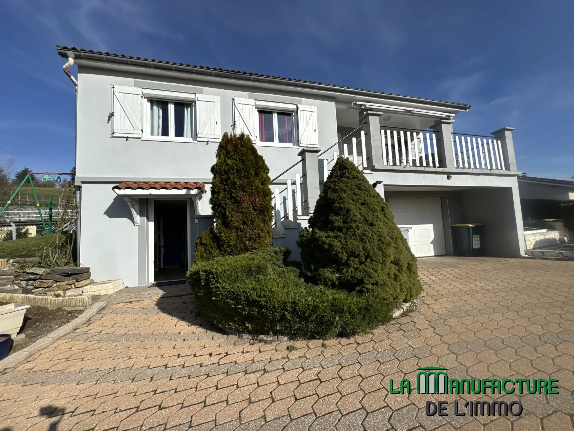 Belle maison familiale F6 avec jardin et vue dégagée à Saint-Étienne Montaudy 