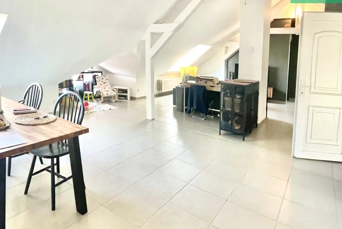 Appartement à Thionville de 130m² au dernier étage avec 3 chambres - Rue Pershing 