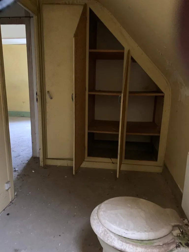 Maison de village à Châteauneuf-Val-de-Bargis à vendre avec travaux et potentiel intéressant 