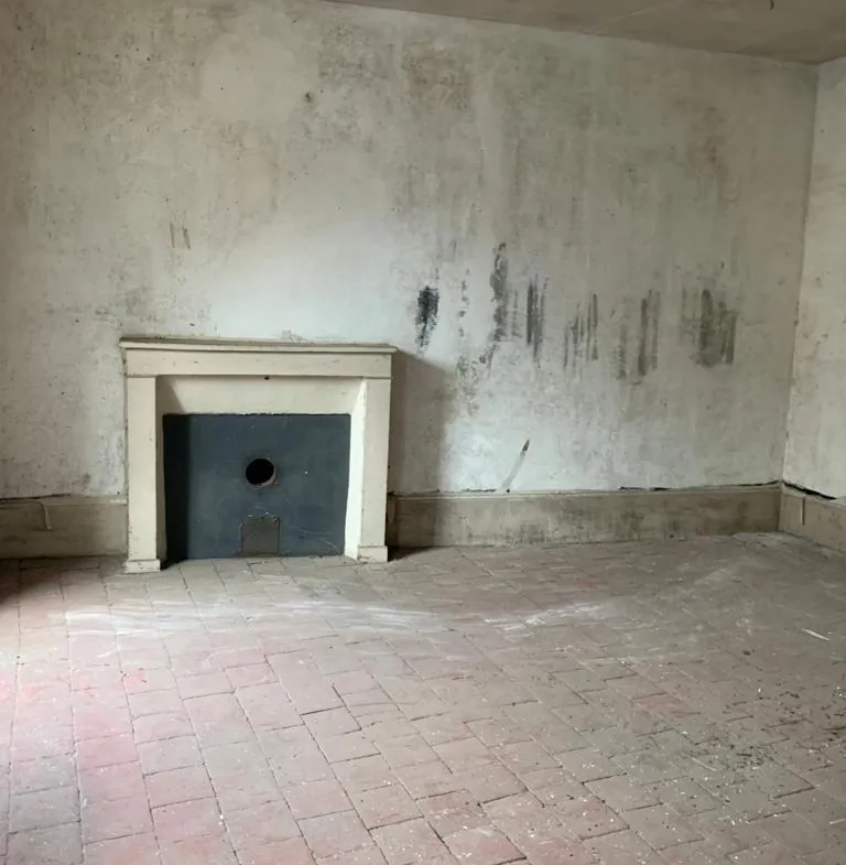 Maison de village à Châteauneuf-Val-de-Bargis à vendre avec travaux et potentiel intéressant 
