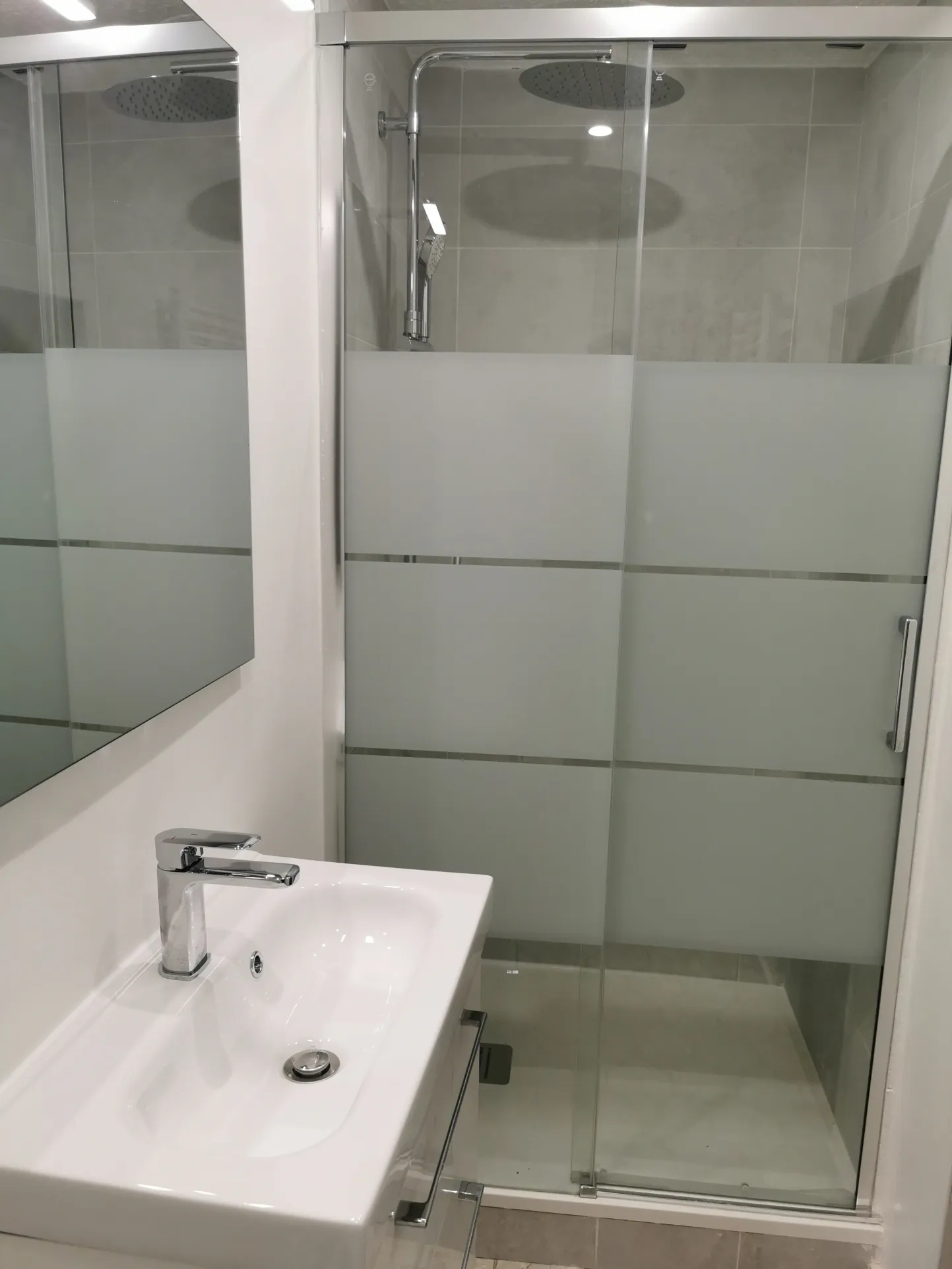 Investissement locatif à Lodève : T1 loué avec cave dans rue piétonne 