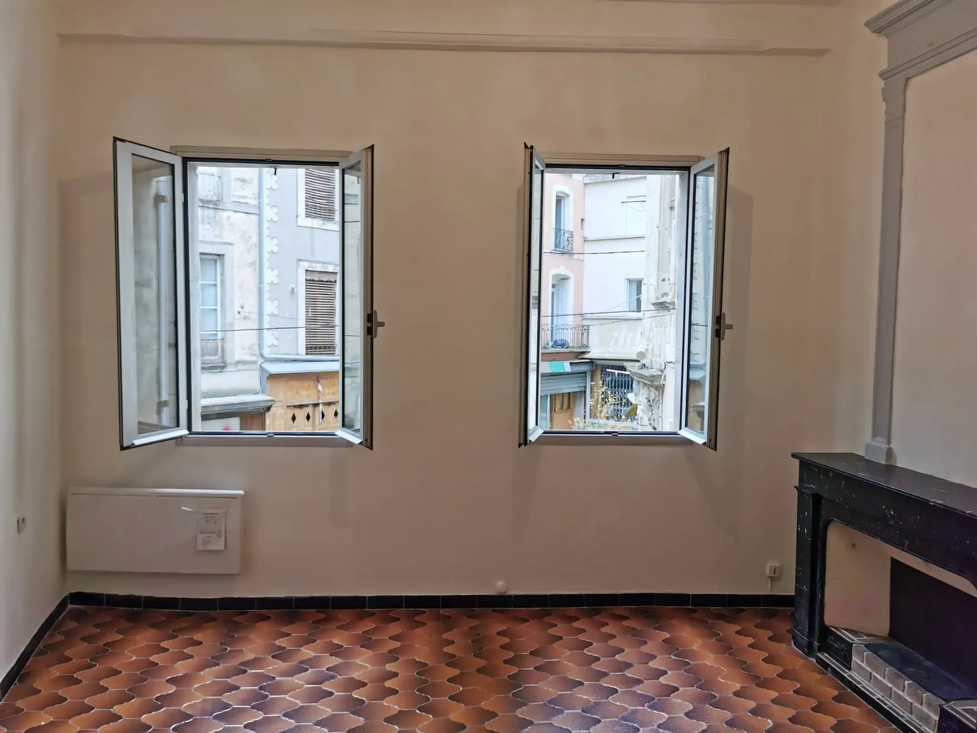 Investissement locatif à Lodève : T1 loué avec cave dans rue piétonne 