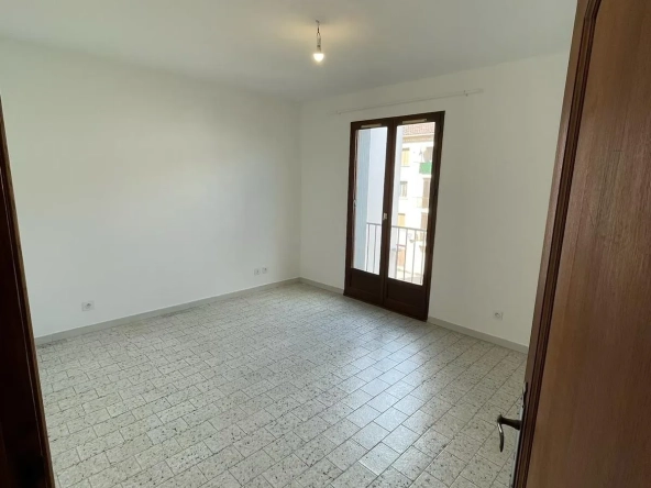 appartement T4 de 110 m² avec cave et garage à Ghisonaccia