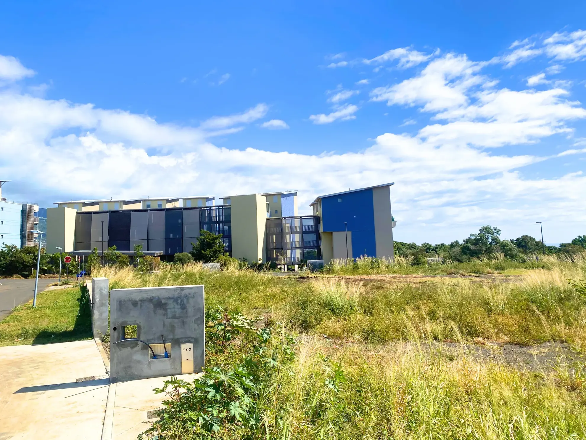 Parcelle constructible de 375 m² à Sainte-Marie dans le lotissement Le Hameau 
