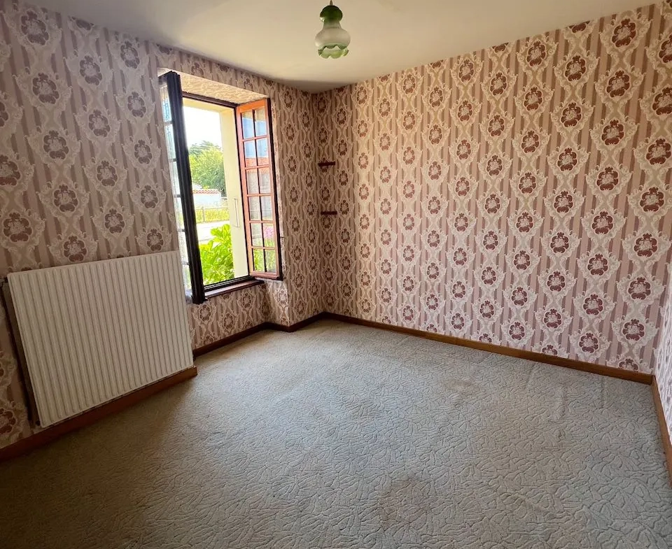 Maison mitoyenne à vendre à Aniche avec jardin et extension en 2024 