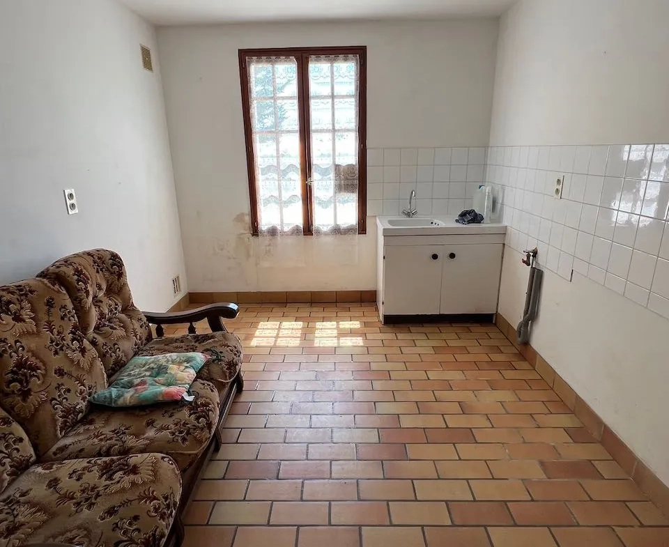 Maison mitoyenne à vendre à Aniche avec jardin et extension en 2024 