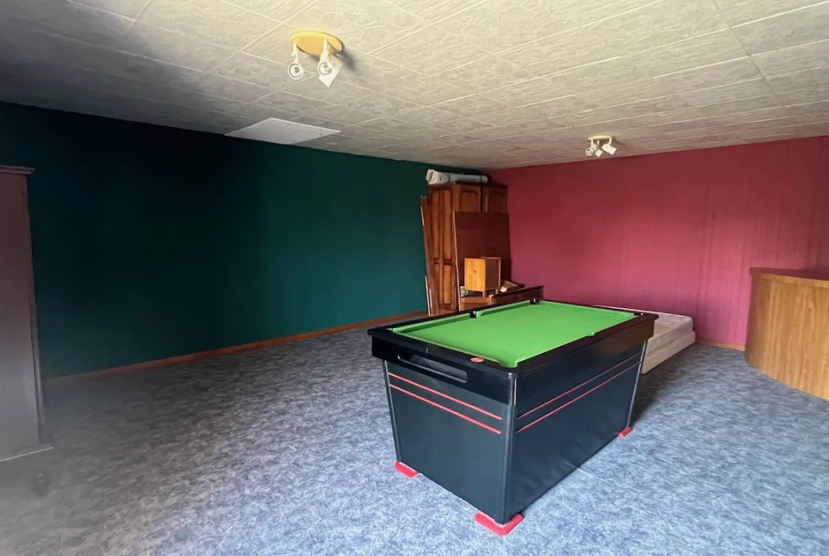 Maison mitoyenne à vendre à Aniche avec jardin et extension en 2024 