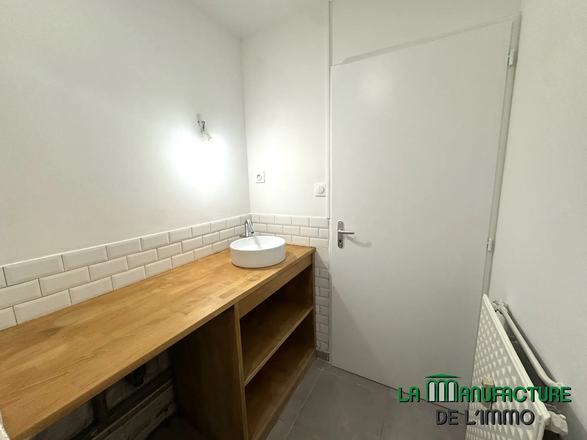 Appartement T3 rénové avec balcon, cave et garage à Saint-Étienne - Cité du design 