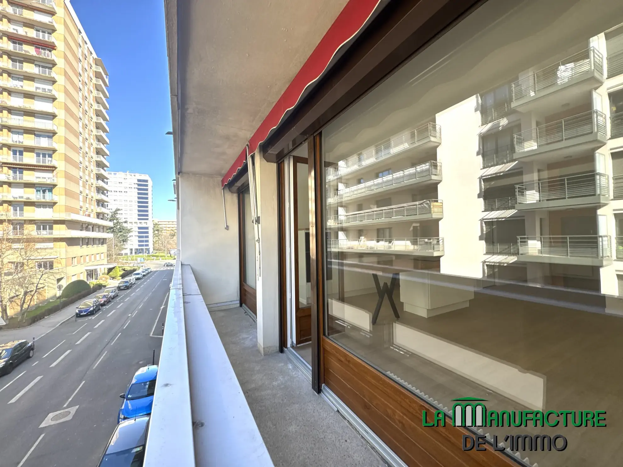 Appartement T3 rénové avec balcon, cave et garage à Saint-Étienne - Cité du design 
