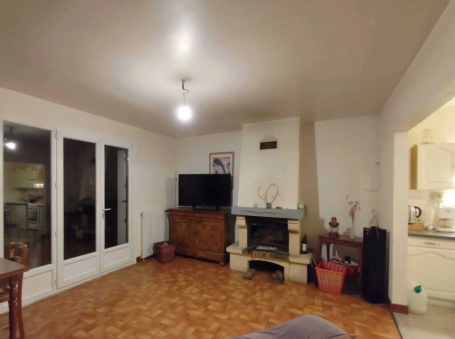 Pavillon avec sous-sol à vendre à Arconnay, 3 chambres, terrain 727 m² 