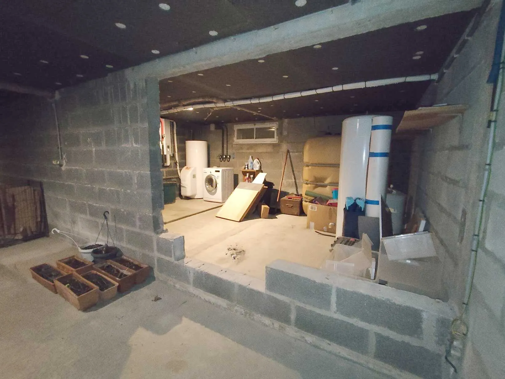 Pavillon avec sous-sol à vendre à Arconnay, 3 chambres, terrain 727 m² 