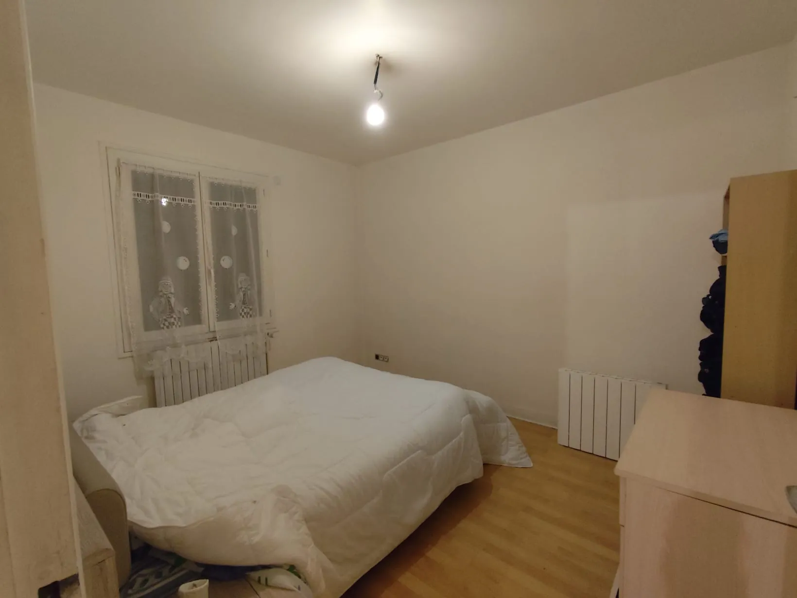 Pavillon avec sous-sol à vendre à Arconnay, 3 chambres, terrain 727 m² 
