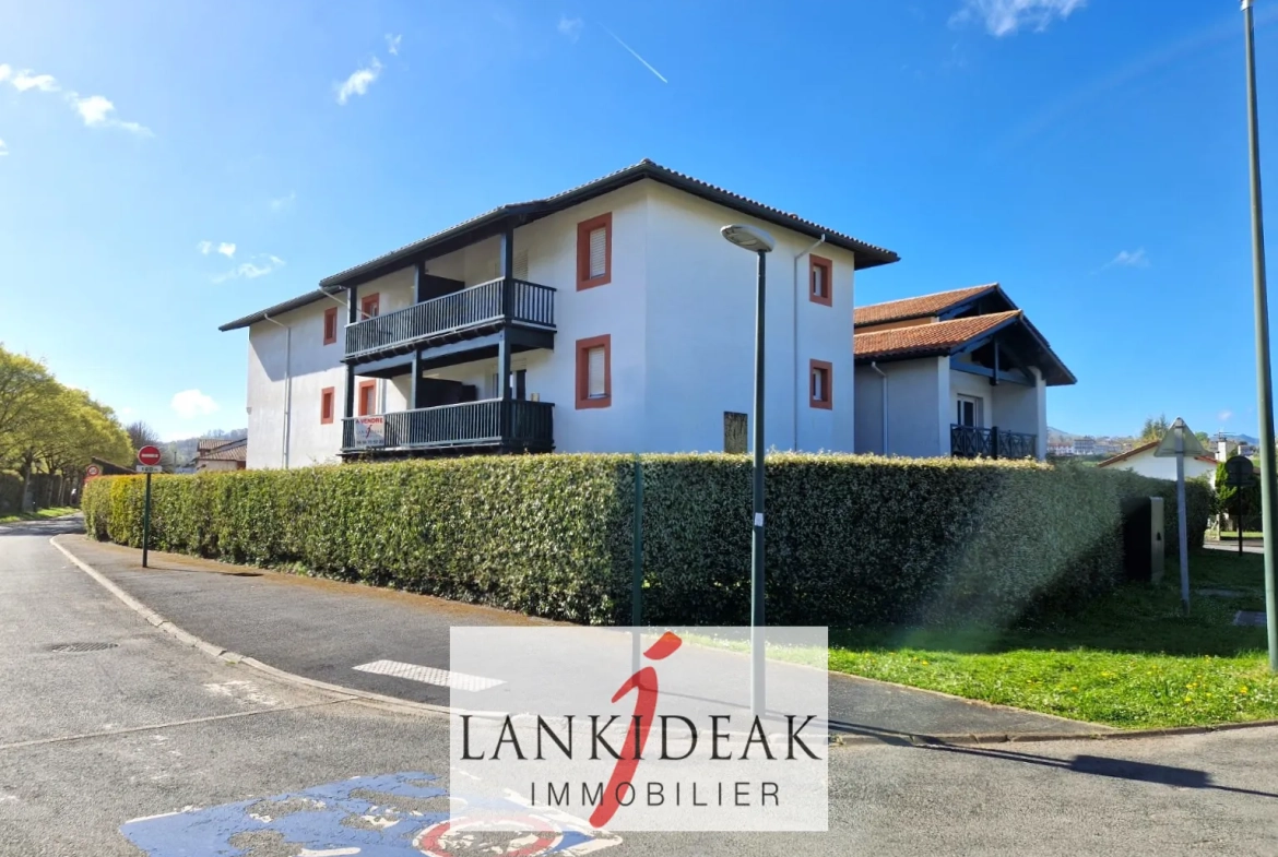 Vente Appartement T2 de 47 m² avec terrasse et parking à Cambo-les-Bains 