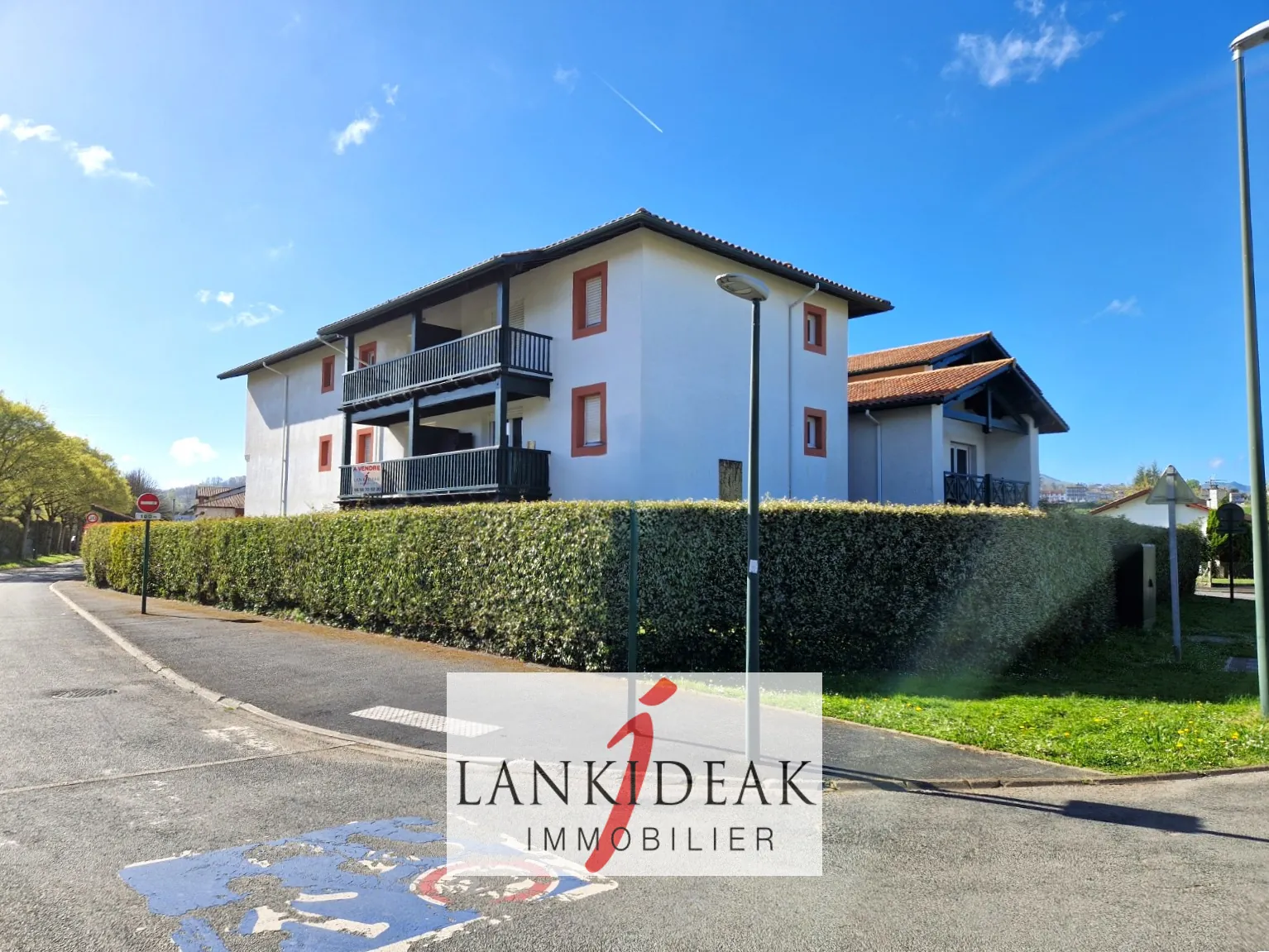Vente Appartement T2 de 47 m² avec terrasse et parking à Cambo-les-Bains 