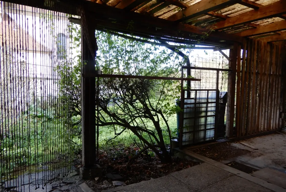 Charmante maison de village à rénover à Bouxwiller - 103 m² avec garage 