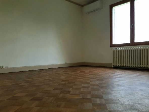A vendre maison individuelle de 151 m² avec grand terrain à proximité de Nevers 