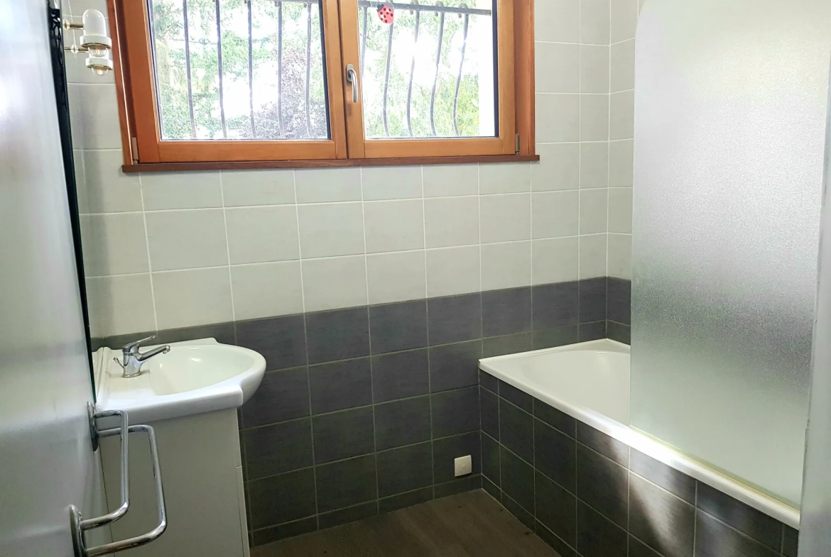 A vendre maison individuelle de 151 m² avec grand terrain à proximité de Nevers 
