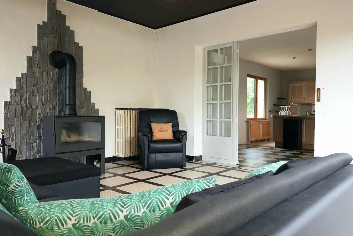 A vendre maison individuelle de 151 m² avec grand terrain à proximité de Nevers 