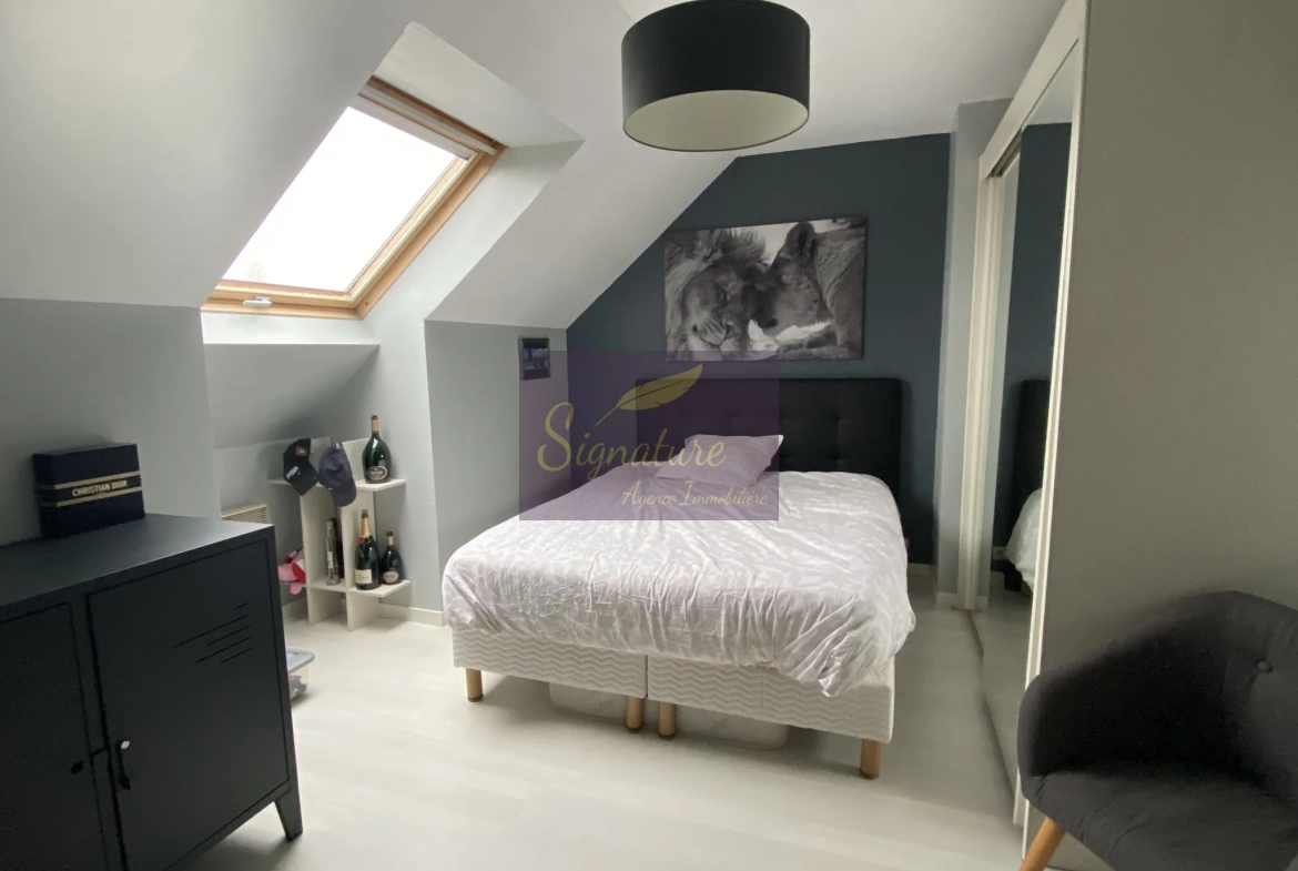 Maison familiale de 127 m² à Louplande avec 4 chambres et terrasse 