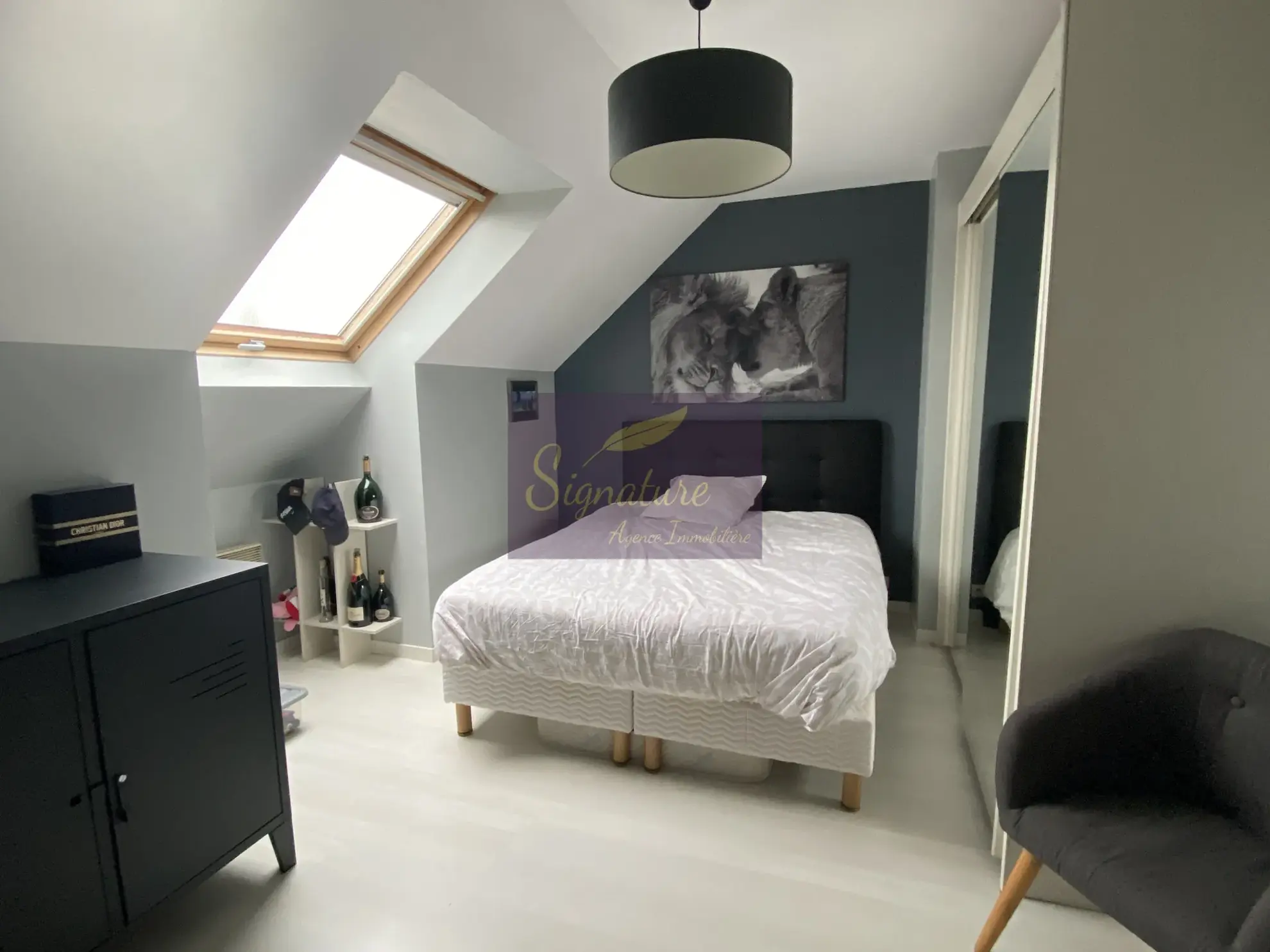 Maison familiale de 127 m² à Louplande avec 4 chambres et terrasse 