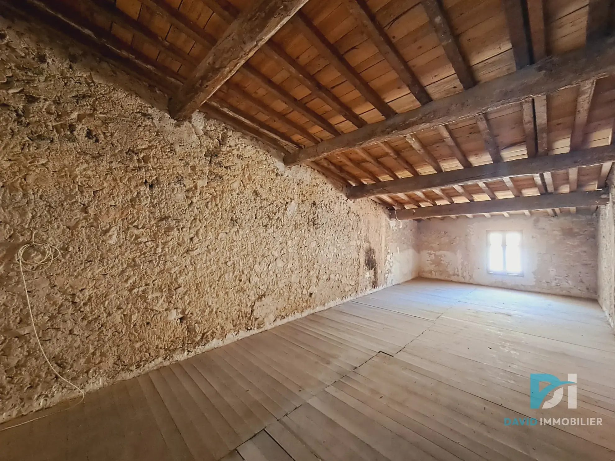 Maison de village lumineuse 140 m² à Florensac – Idéal pour investissement 
