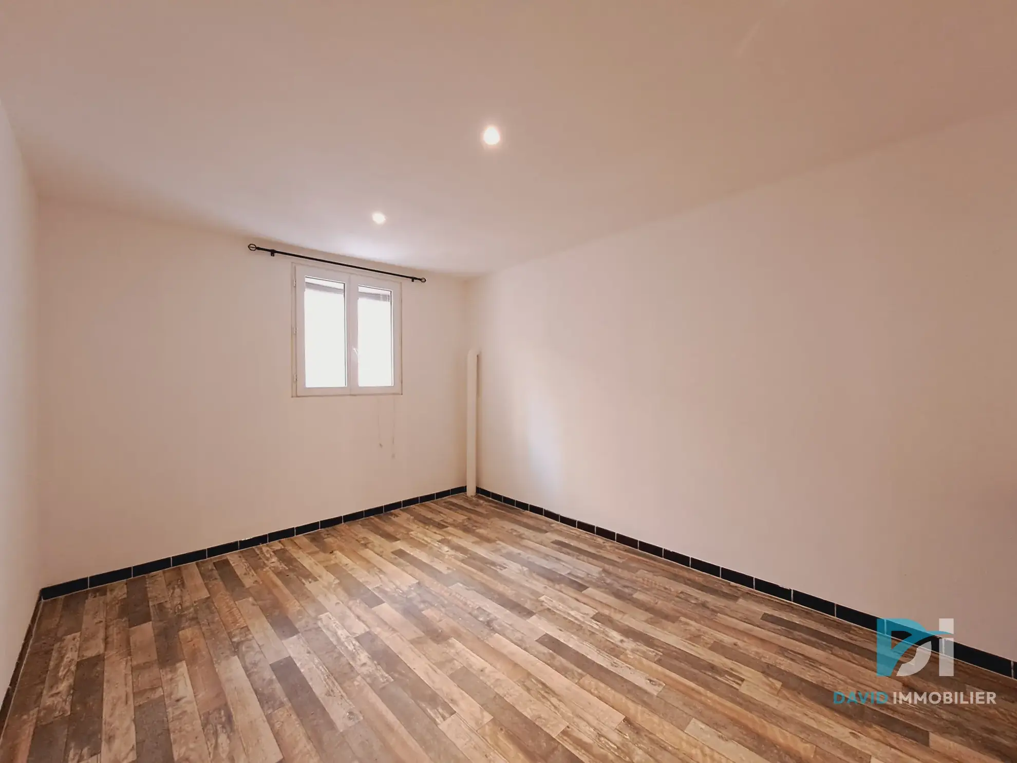 Maison de village lumineuse 140 m² à Florensac – Idéal pour investissement 