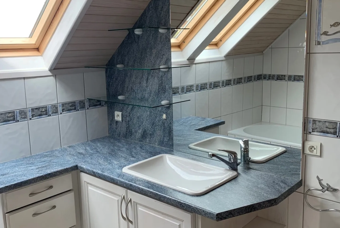 Appartement 2/3 pièces de 89 m² avec combles à Obersteigen, Wangenbourg-Engenthal 