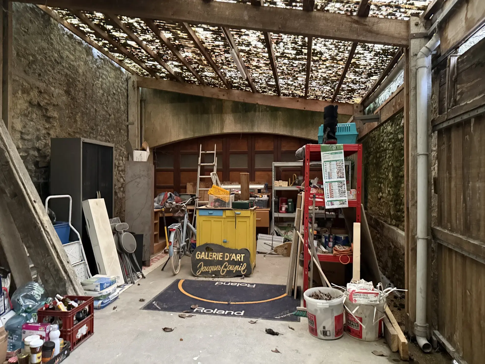 Maison de ville rénovée de 147 m² à Alençon avec garage et potentiel d'aménagement 