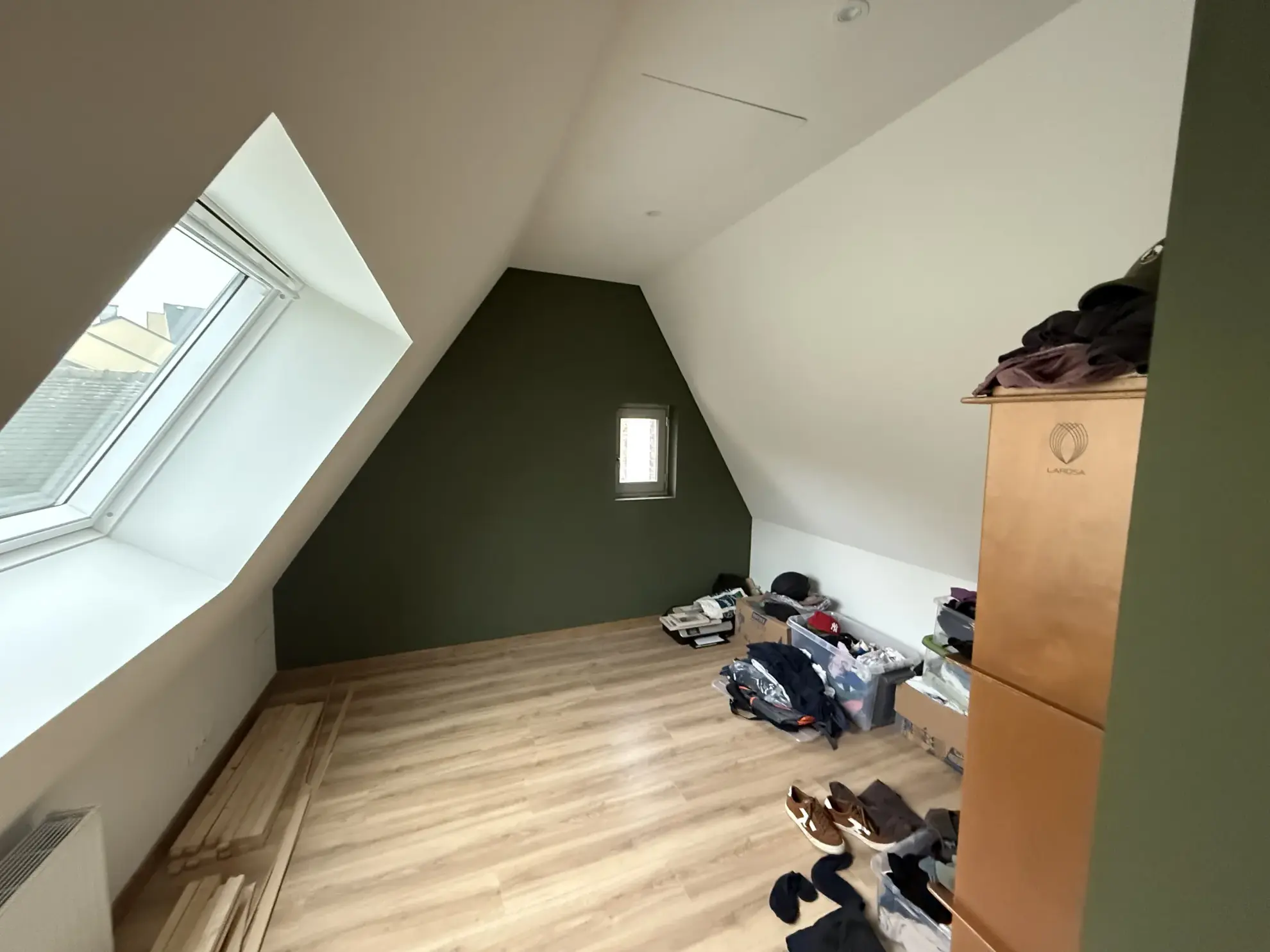 Maison de ville rénovée de 147 m² à Alençon avec garage et potentiel d'aménagement 