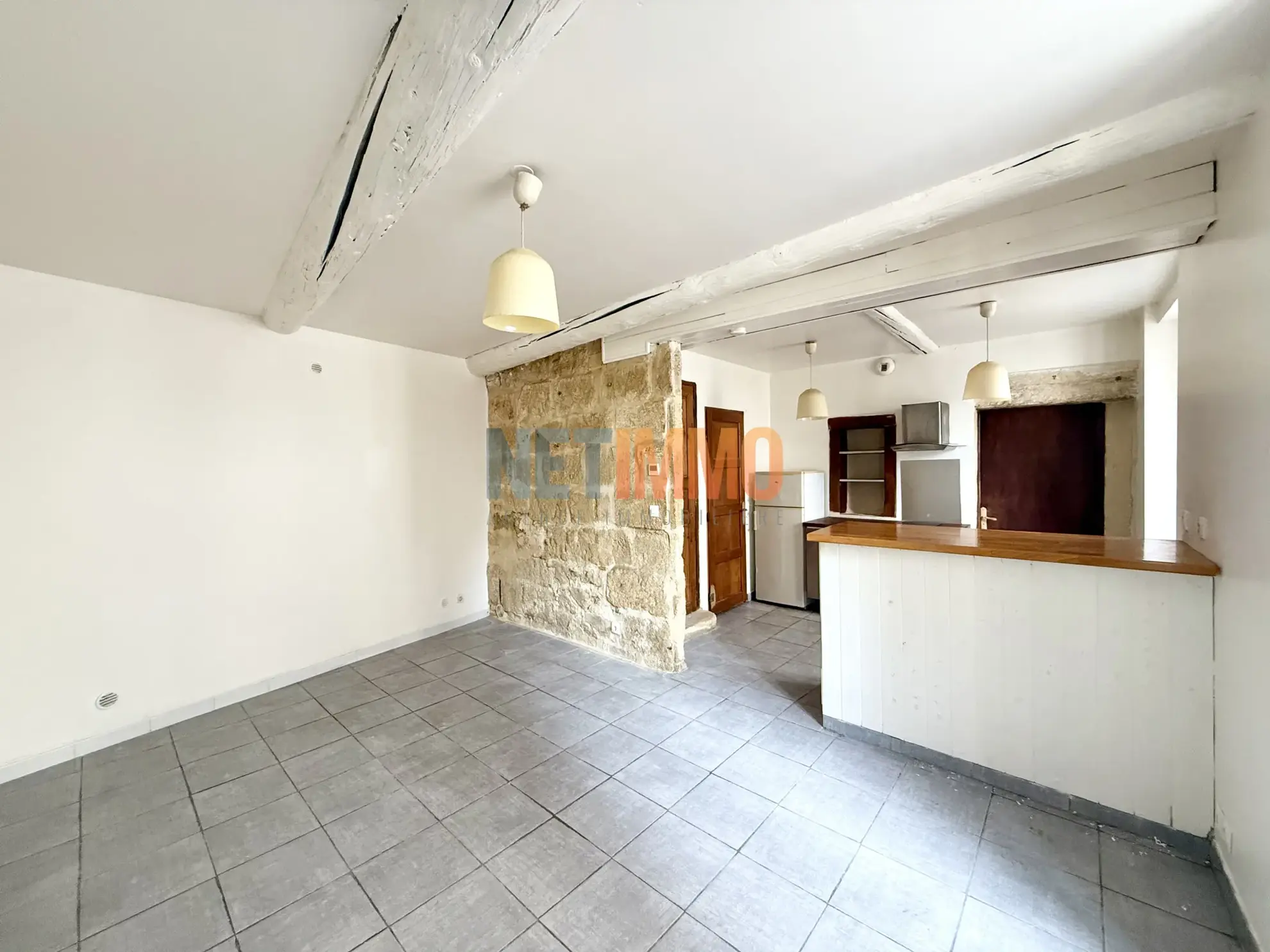 Maison de village à Vauvert avec garage et 3 chambres 