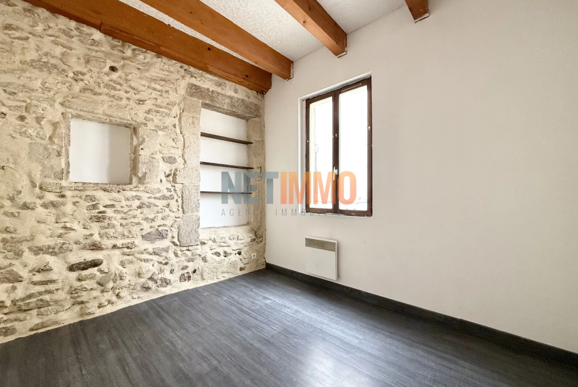 Maison de village à Vauvert avec garage et 3 chambres 