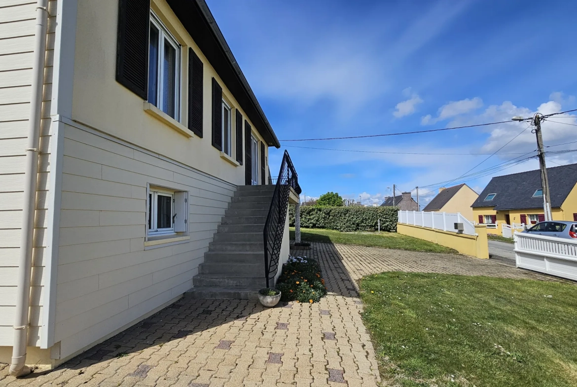 Belle maison familiale à Camaret-sur-Mer avec jardin et garage 
