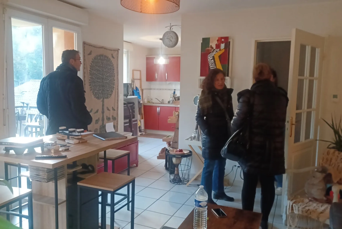 Appartement T3 avec terrasse à Sarlat - Résidence sécurisée et ascenseur 