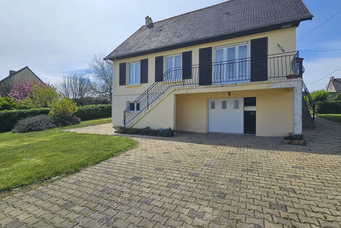 Belle maison familiale à Camaret-sur-Mer avec jardin et garage 