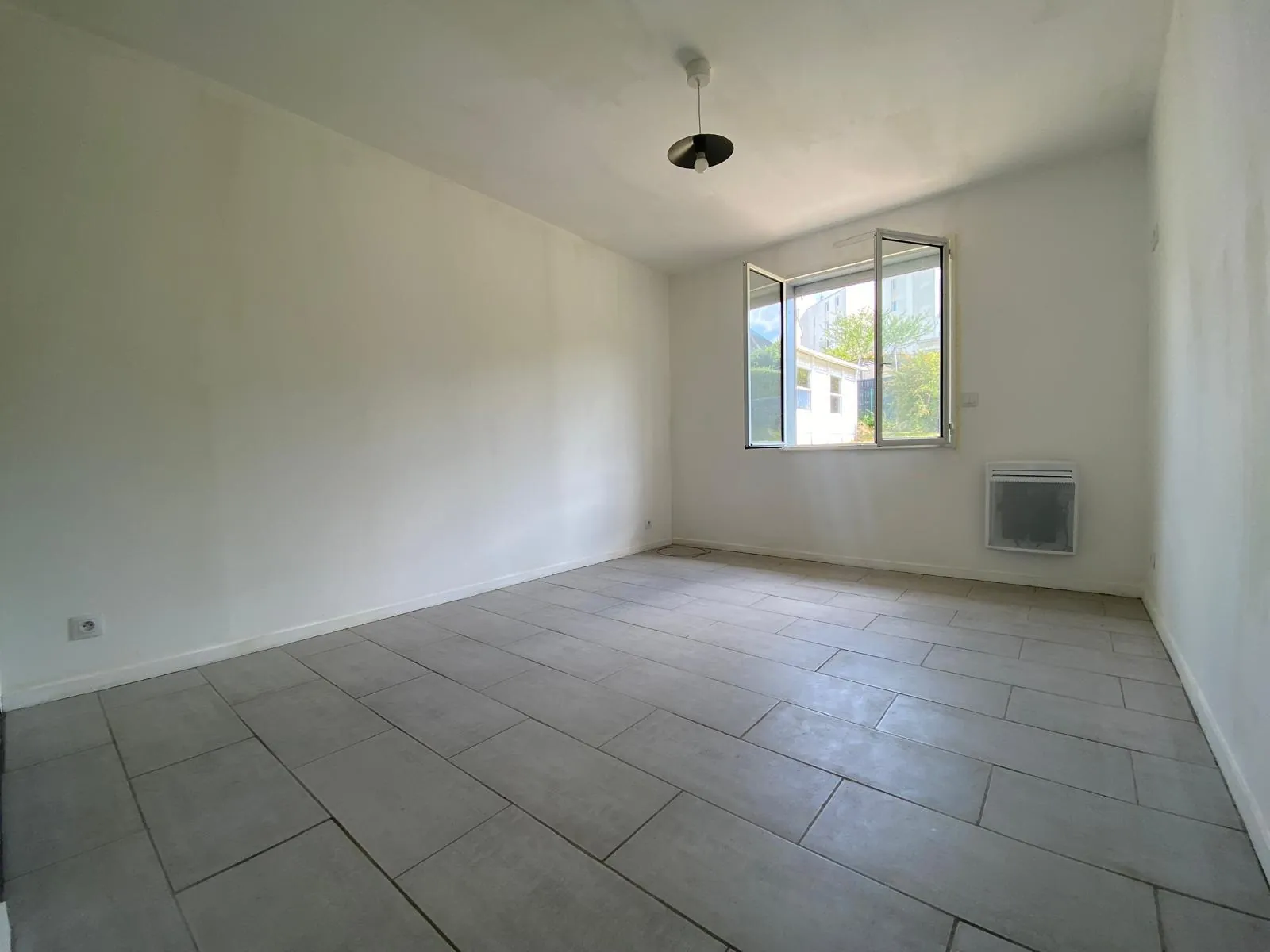 Maison individuelle 75 m² avec garage et bureau à Harly - Proche parc d'Isle 