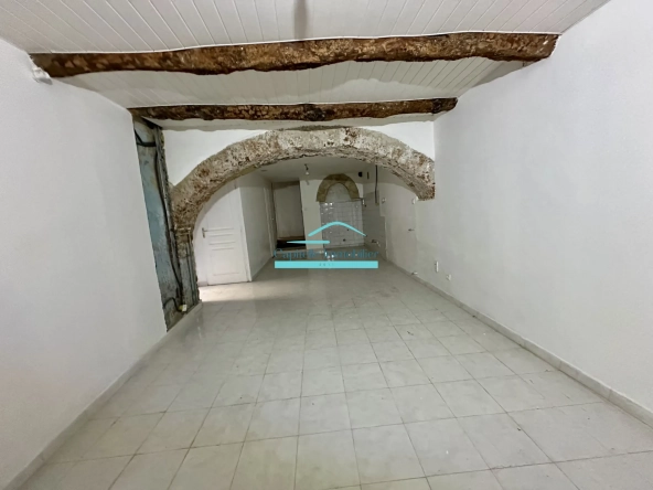 Achat appartement T4 en rez-de-chaussée avec cour et cave à Lodève