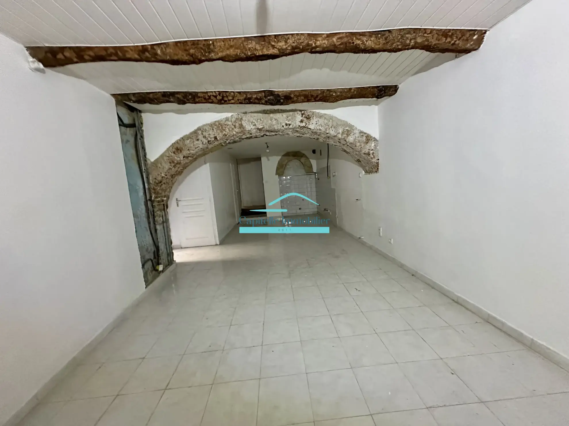 Achat appartement T4 en rez-de-chaussée avec cour et cave à Lodève 