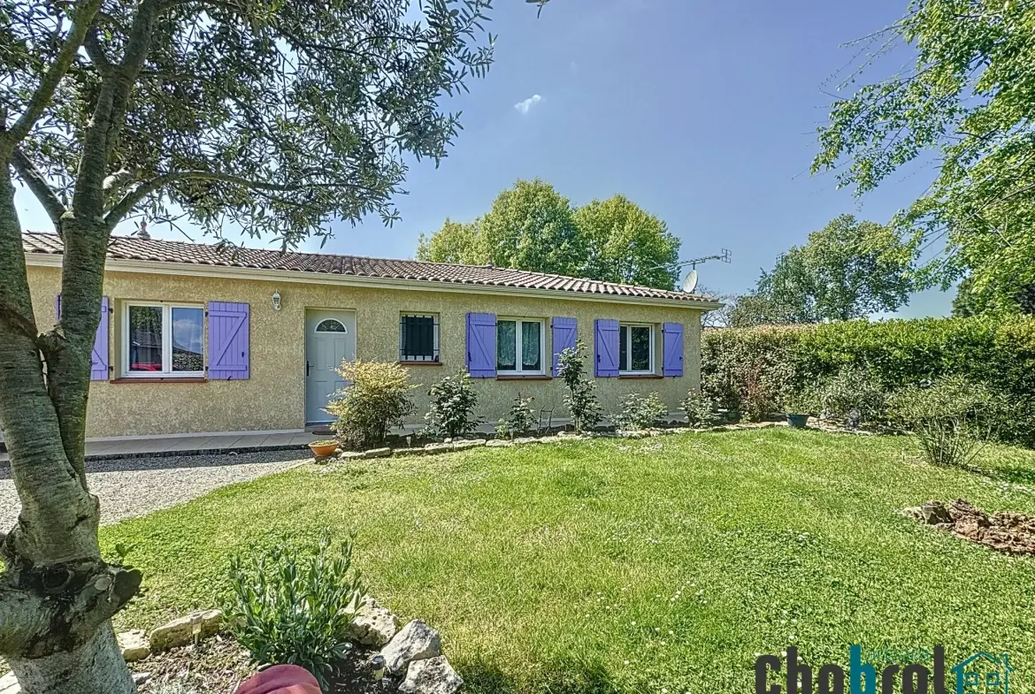 Maison de plain-pied avec piscine et 4 chambres à Campsas 