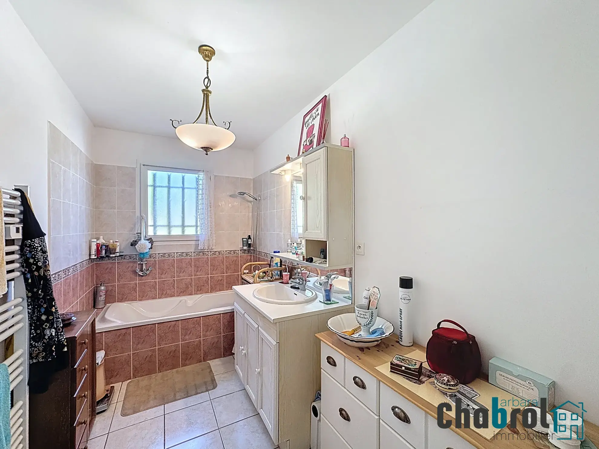 Maison de plain-pied avec piscine et 4 chambres à Campsas 