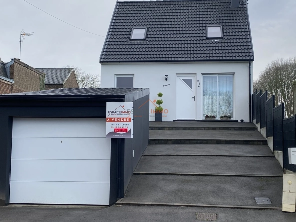 Maison individuelle de 93 m² avec 3 chambres, jardin et garage à Verchain-Maugré