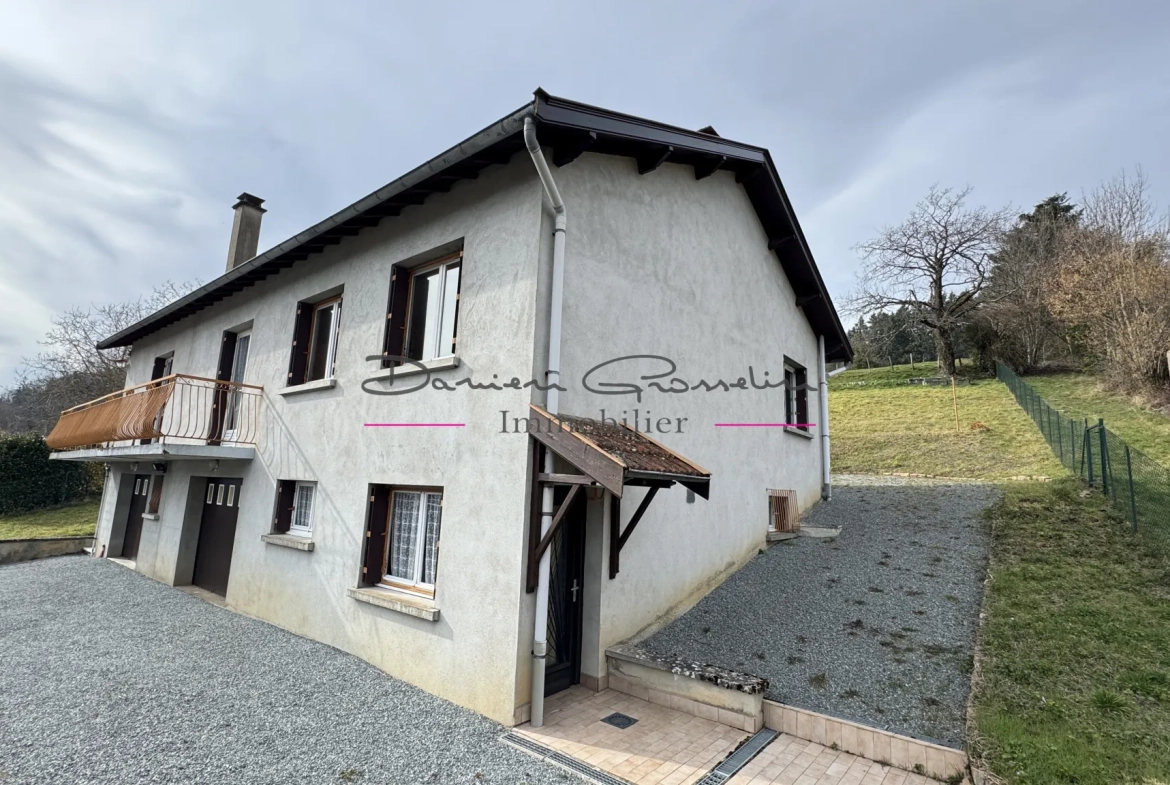 Magnifique villa avec vue dégagée sur terrain de 1503 m² à Mardore 