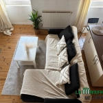 Appartement F1 loué à Saint-Étienne, rue de la République, dernier étage avec cave