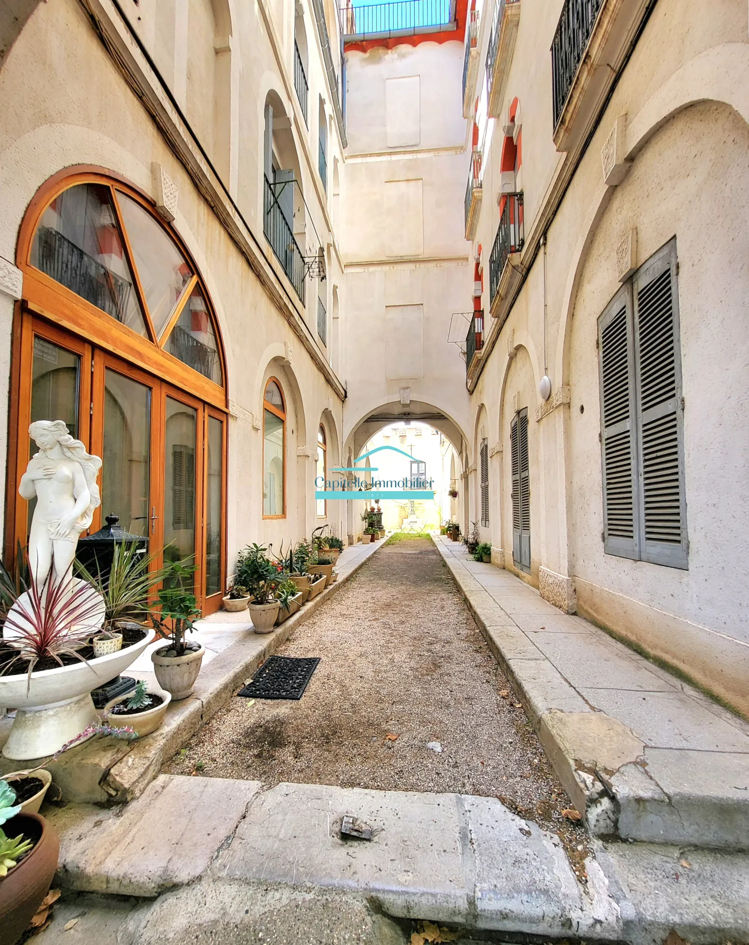 Vente appartement T3 de 51 m² à Frontignan centre, cave, jardin et cour 