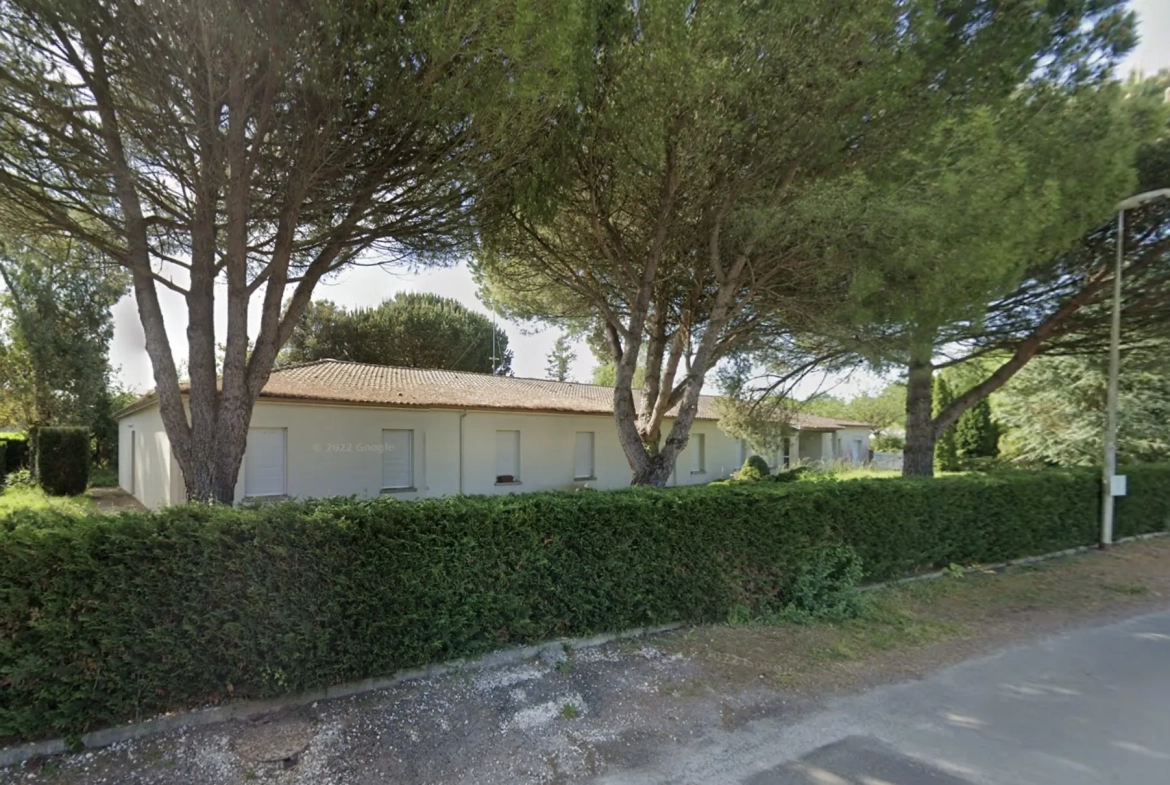Maison de plain-pied rénovée avec jardin à Medis (17) 