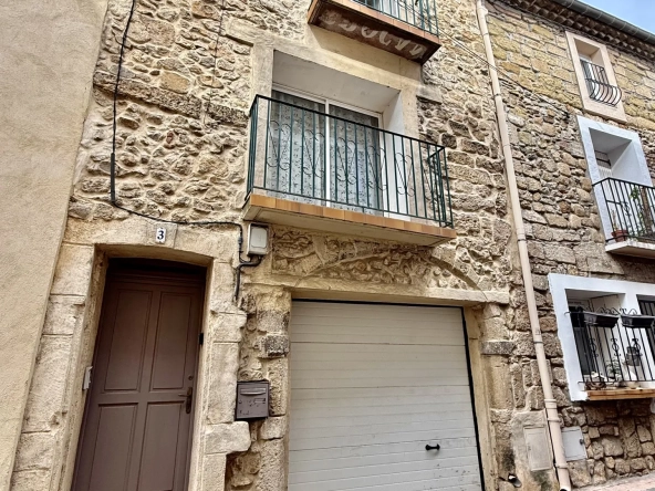 Maison de village rénovée de 91 m² avec garage et terrasse à Florensac