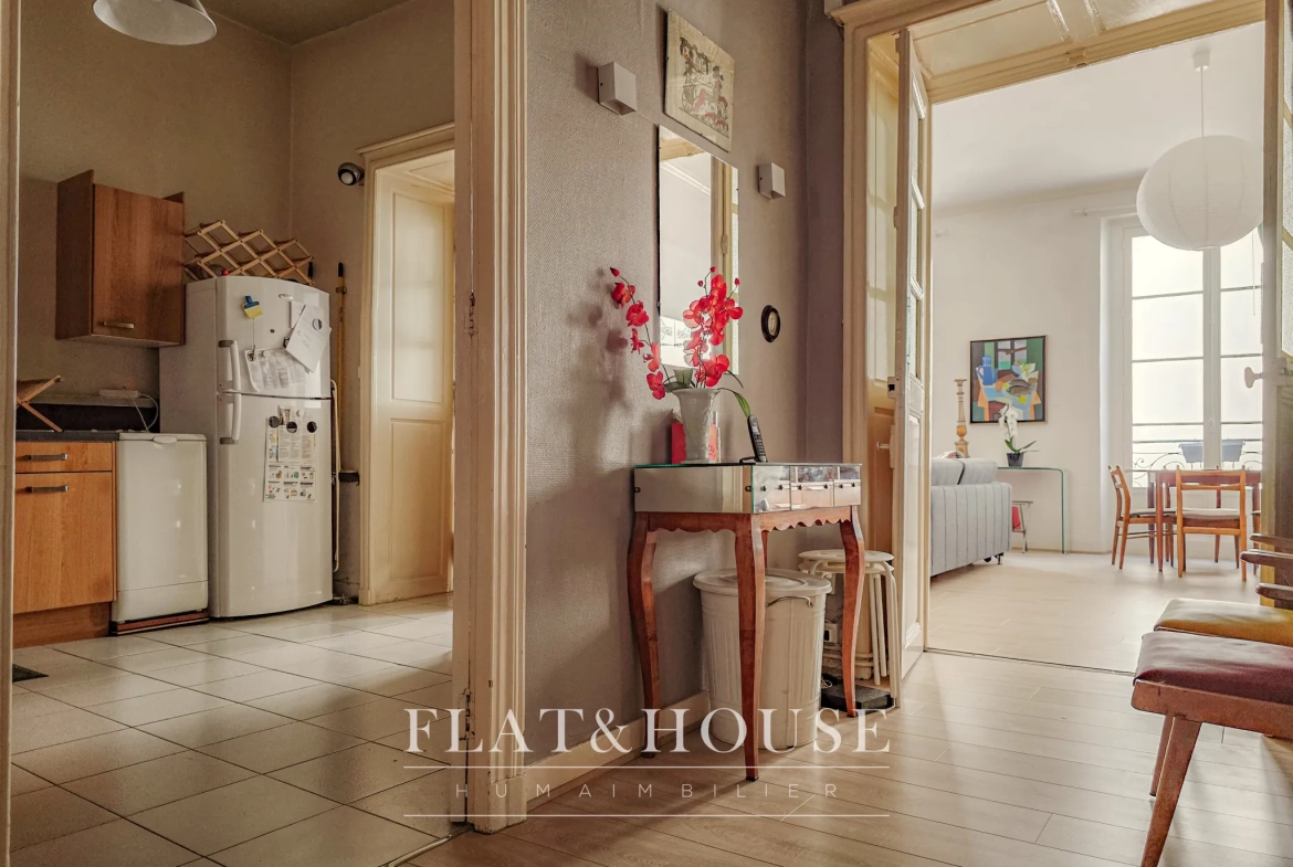 Appartement T2 lumineux de 61 m² à Nantes centre-ville 