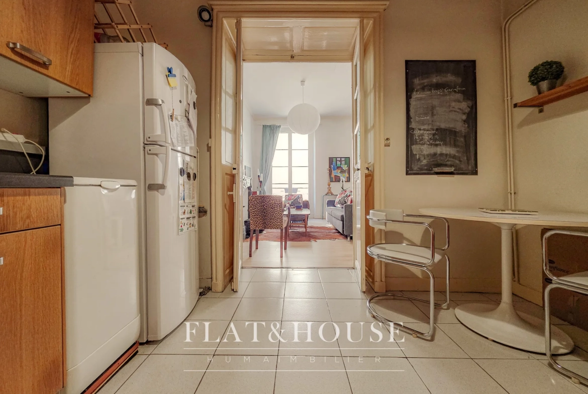 Appartement T2 lumineux de 61 m² à Nantes centre-ville 